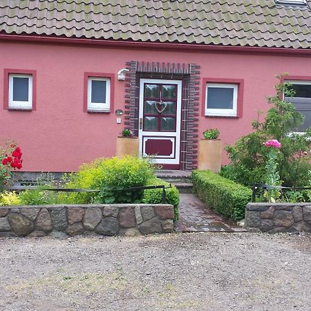 Appartamento Haus Am Teich - Teichblick Fehmarn Esterno foto