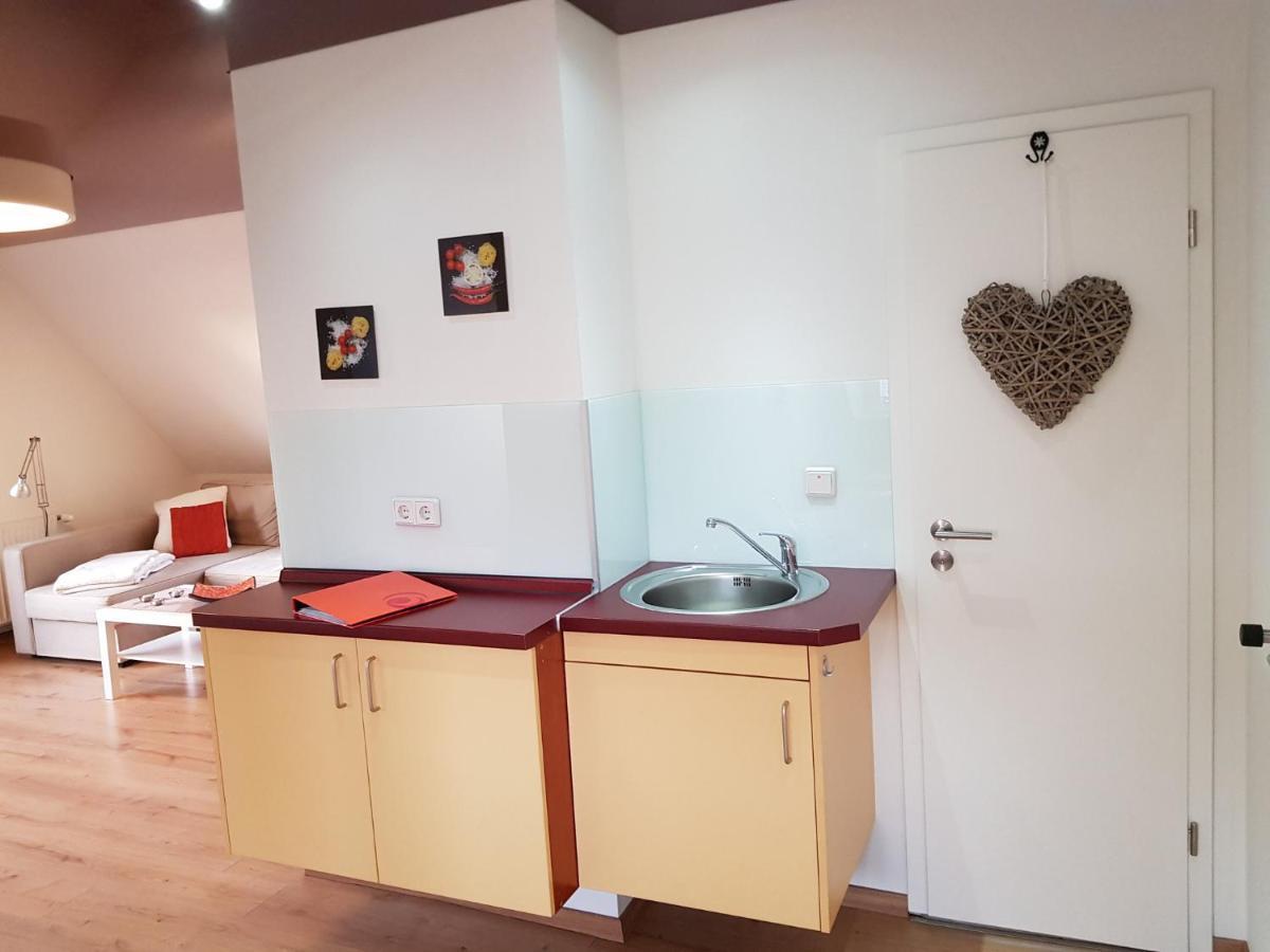 Appartamento Haus Am Teich - Teichblick Fehmarn Esterno foto